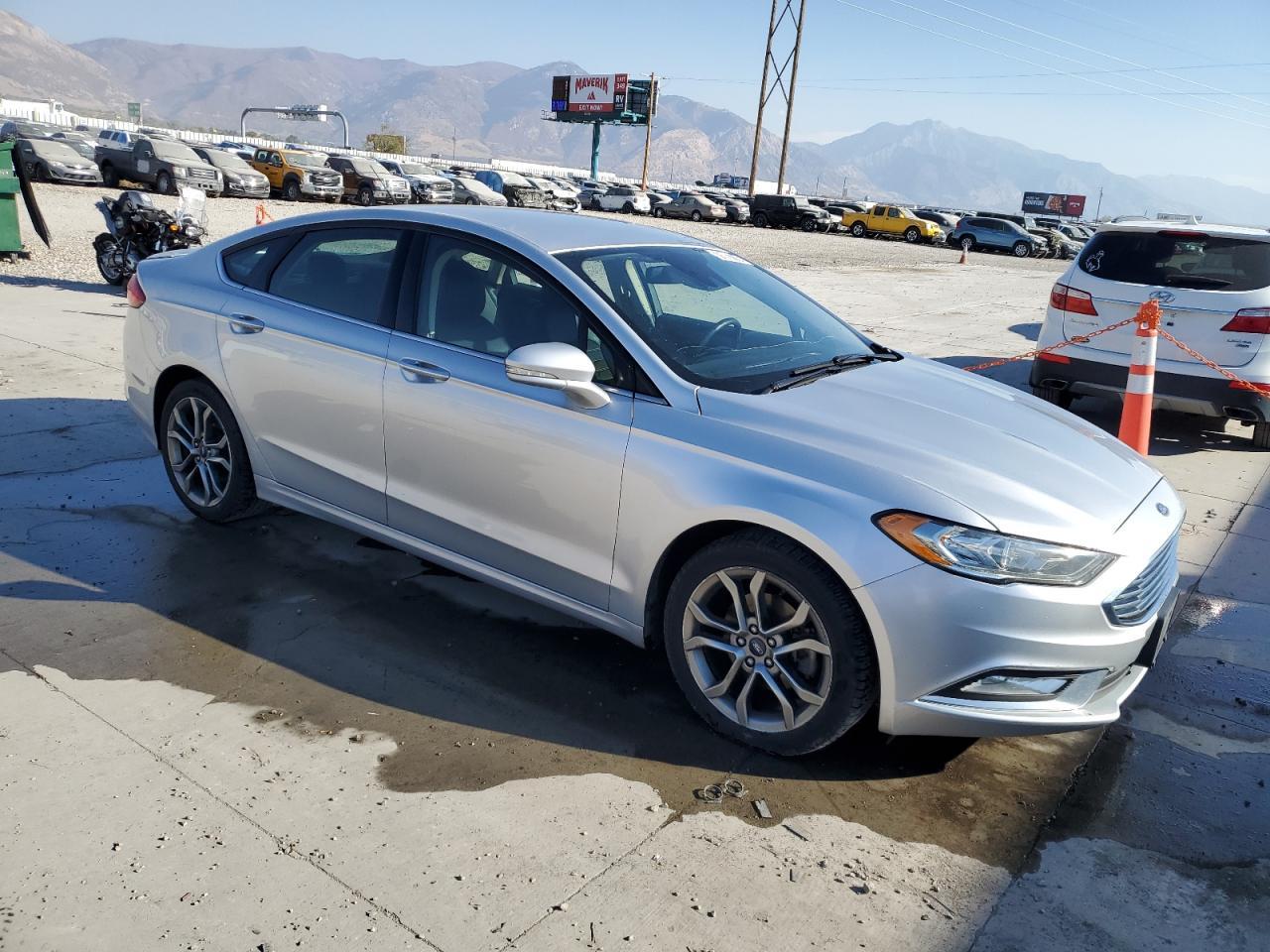 2017 Ford Fusion, SE