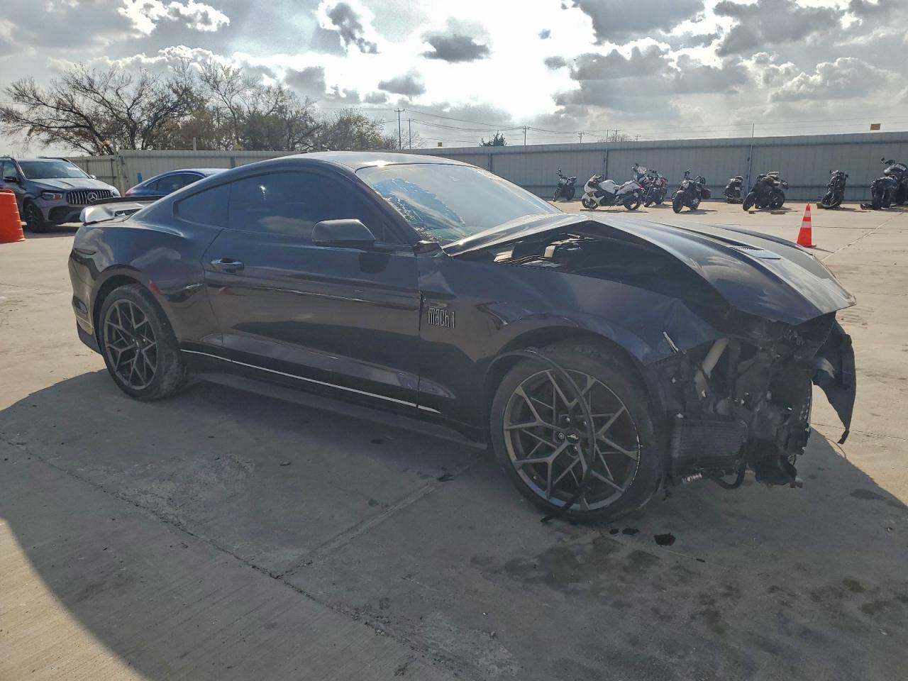 2022 Ford Mustang, Mach I