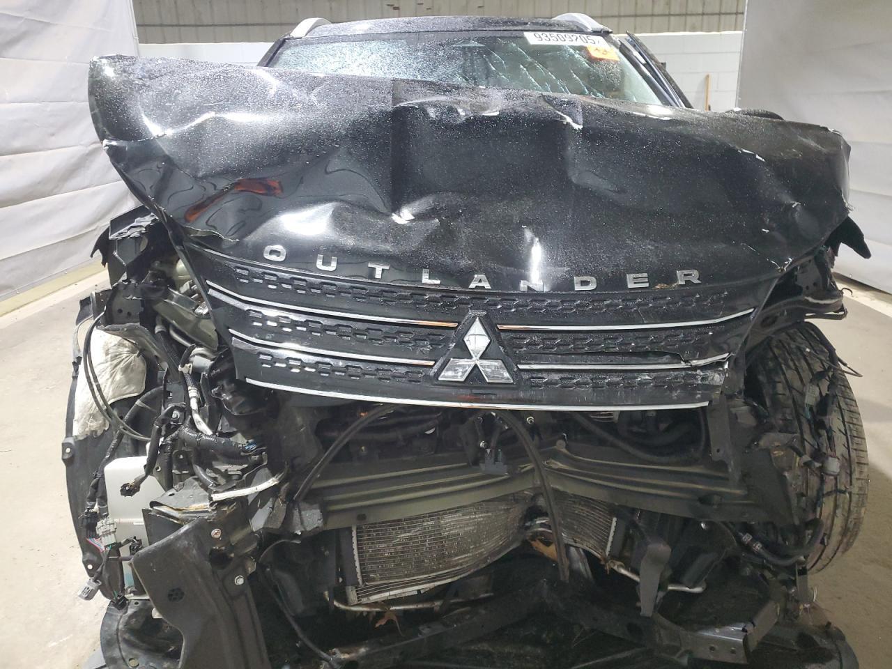 2024 Mitsubishi Outlander, Sel