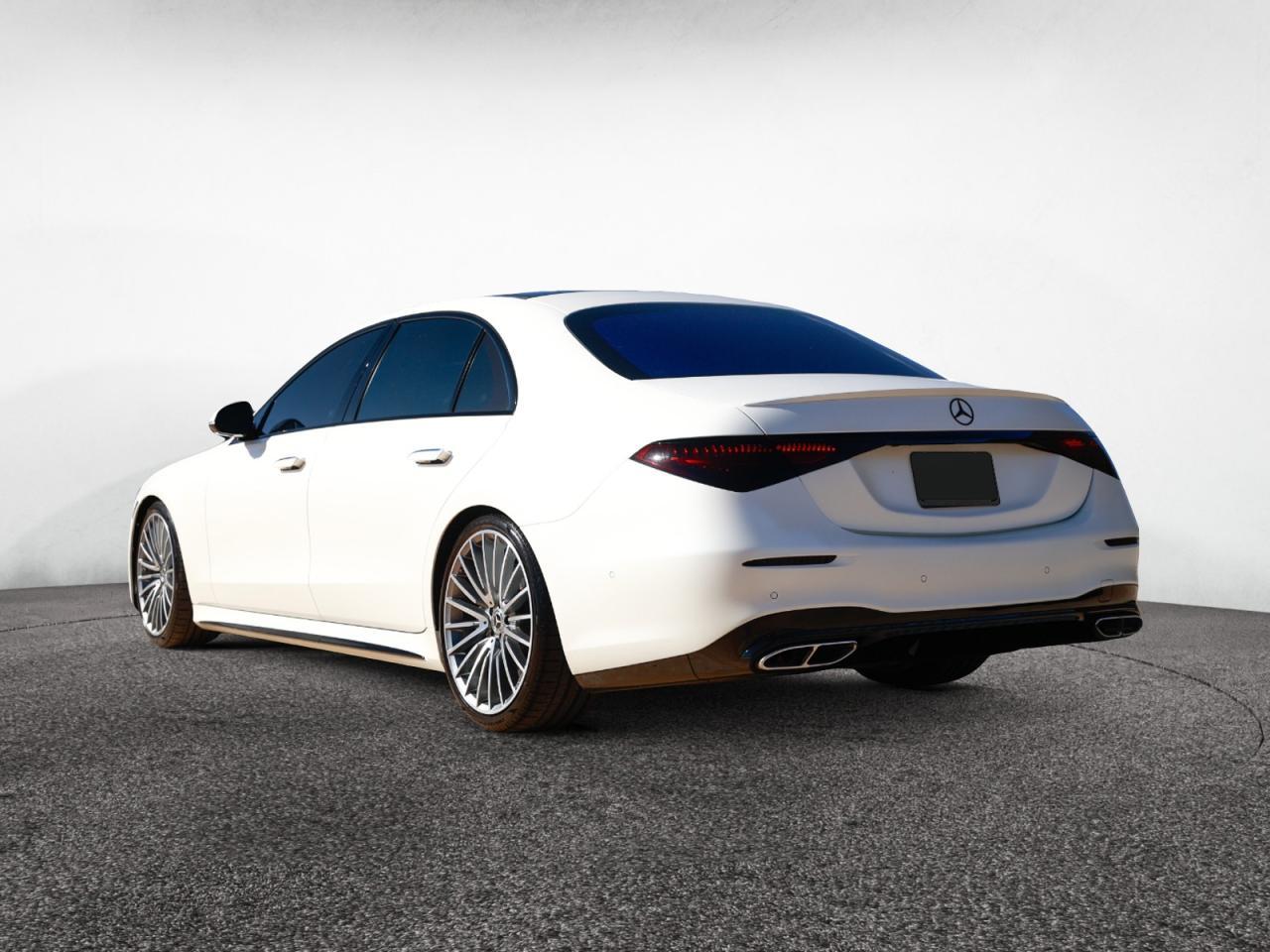 2022 Mercedes-Benz S-Class, 5...