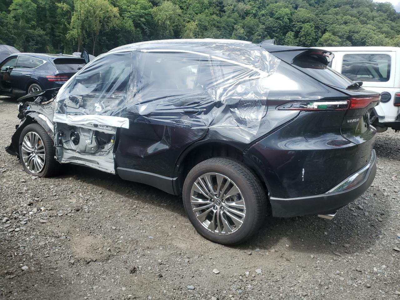 2024 Toyota Venza, LE