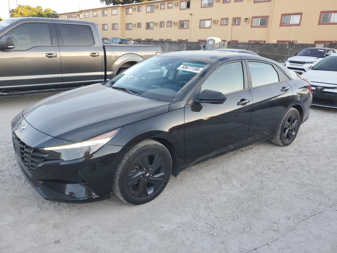 2022 Hyundai Elantra, Sel