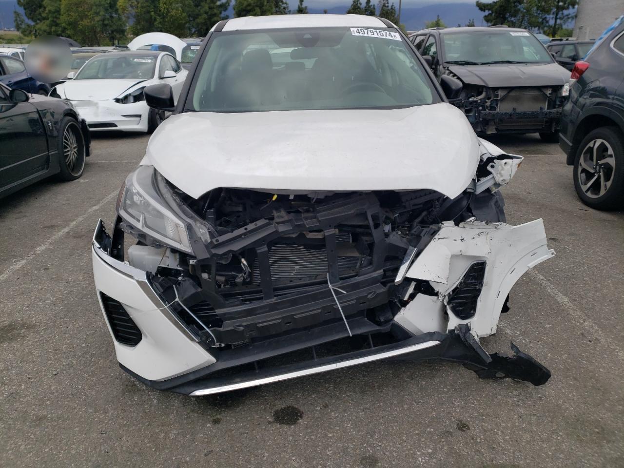 2022 Nissan Kicks, S