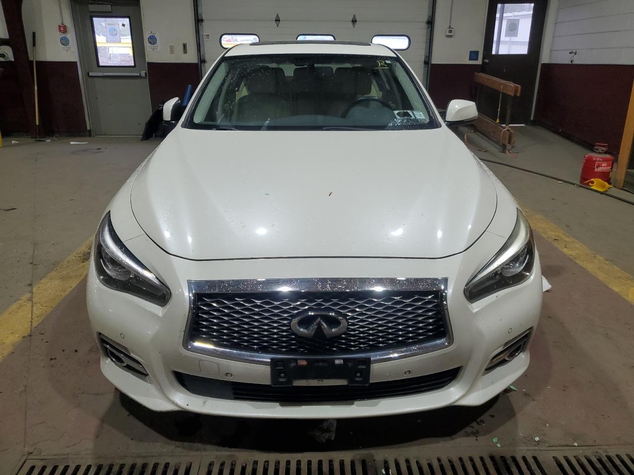 2017 Infiniti Q50, Premium