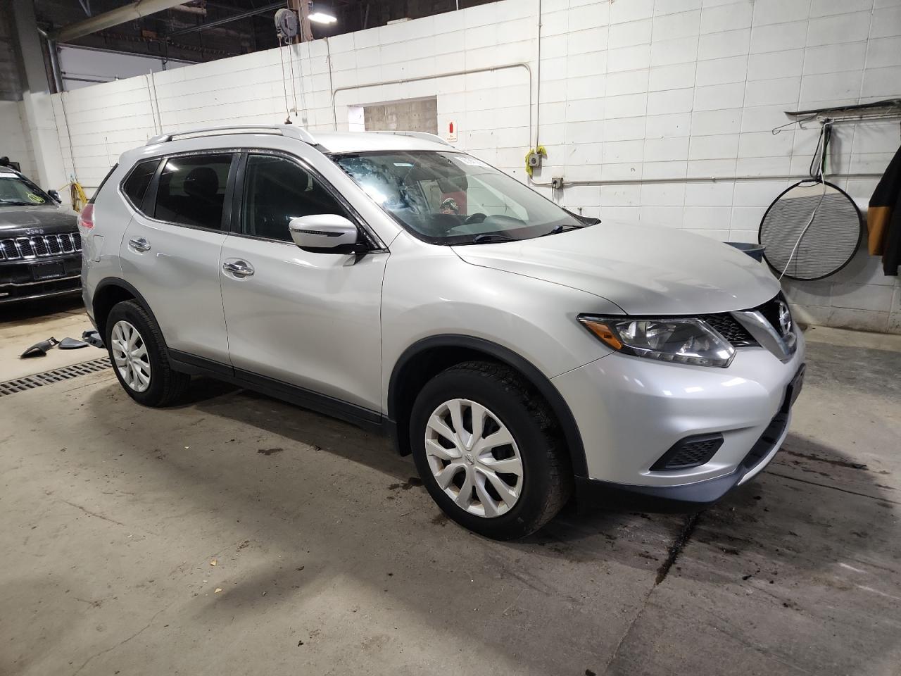 2016 Nissan Rogue, S