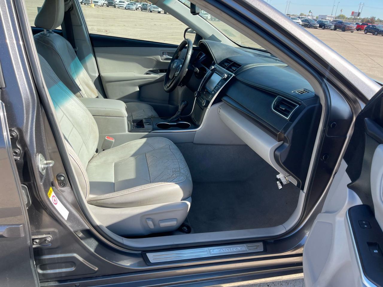 2017 Toyota Camry, LE