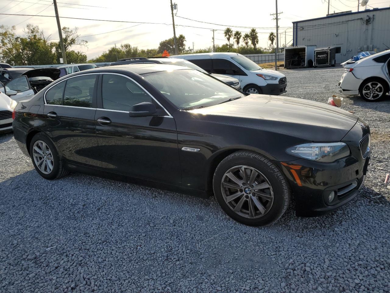 2015 BMW 5 Series, 528 XI