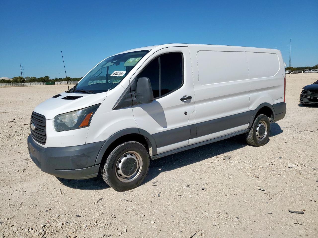 2015 Ford Transit, T-250