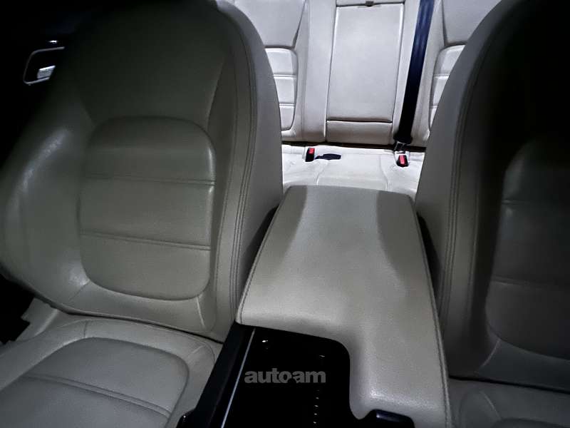 JAGUAR F- PACE , 2017