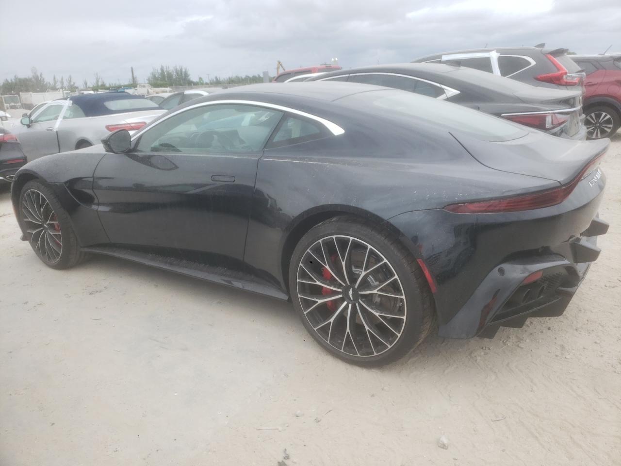 2022 Aston Martin Vantage