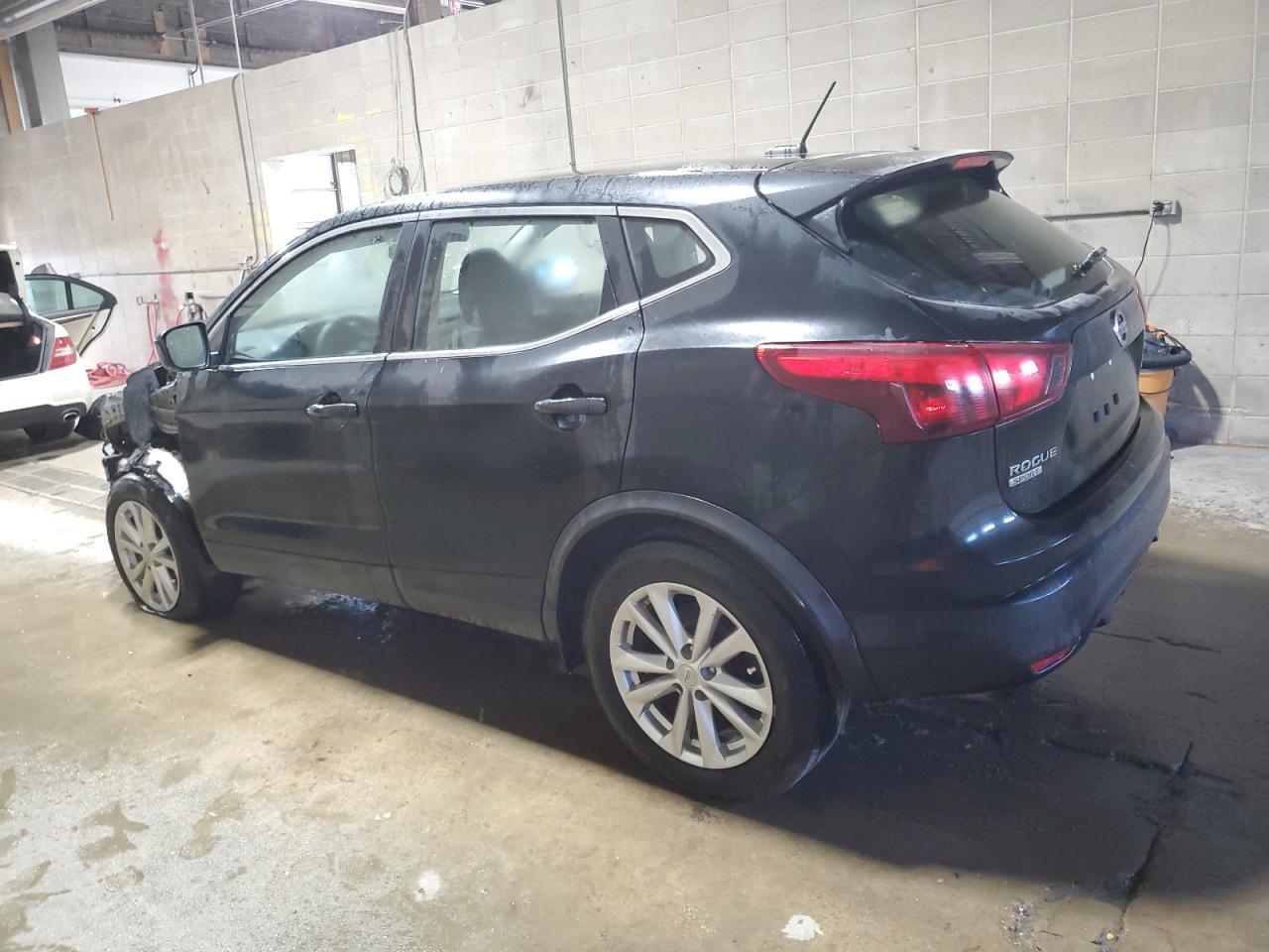 2017 Nissan Rogue, S