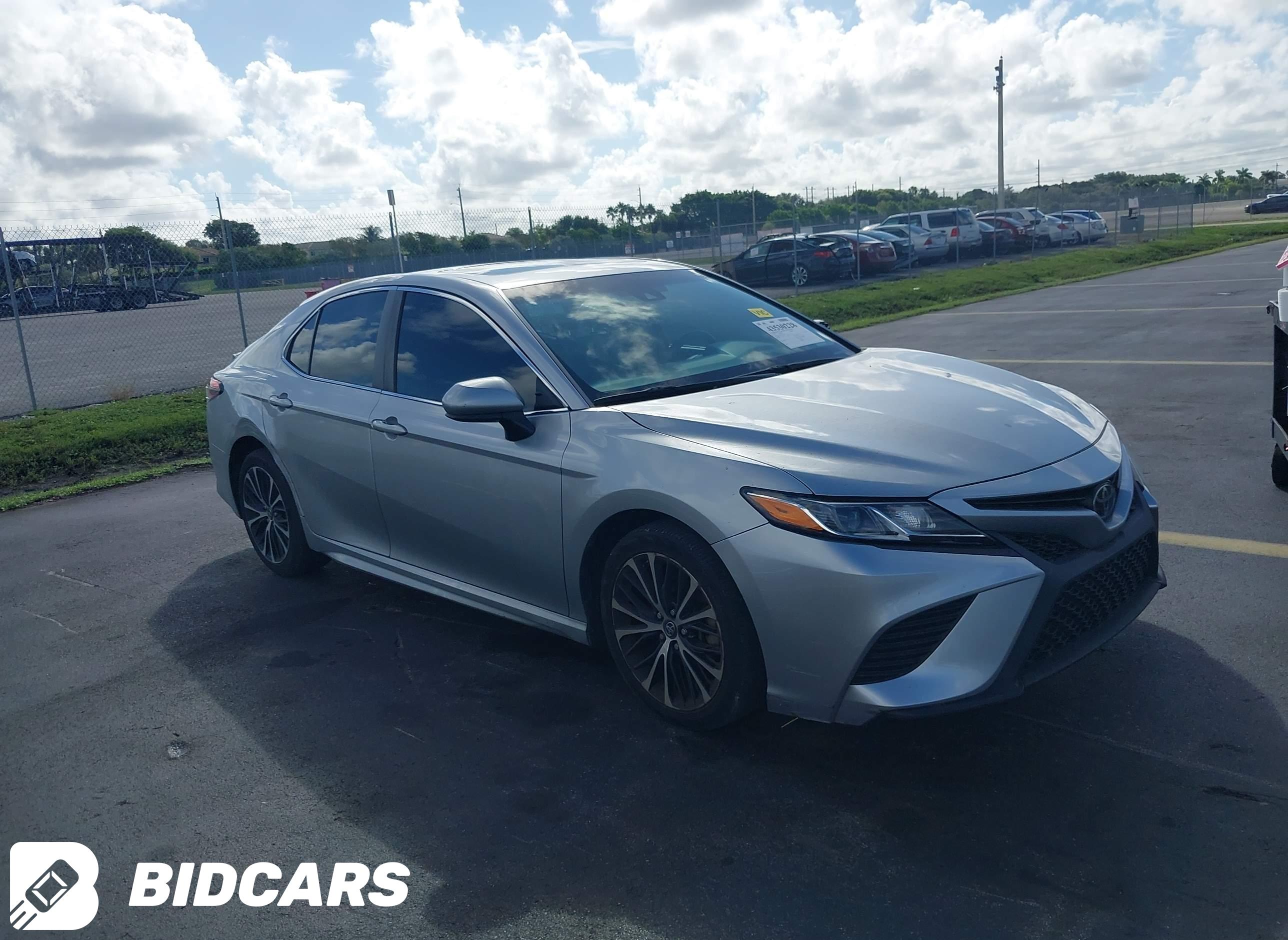 2018 Toyota Camry, SE