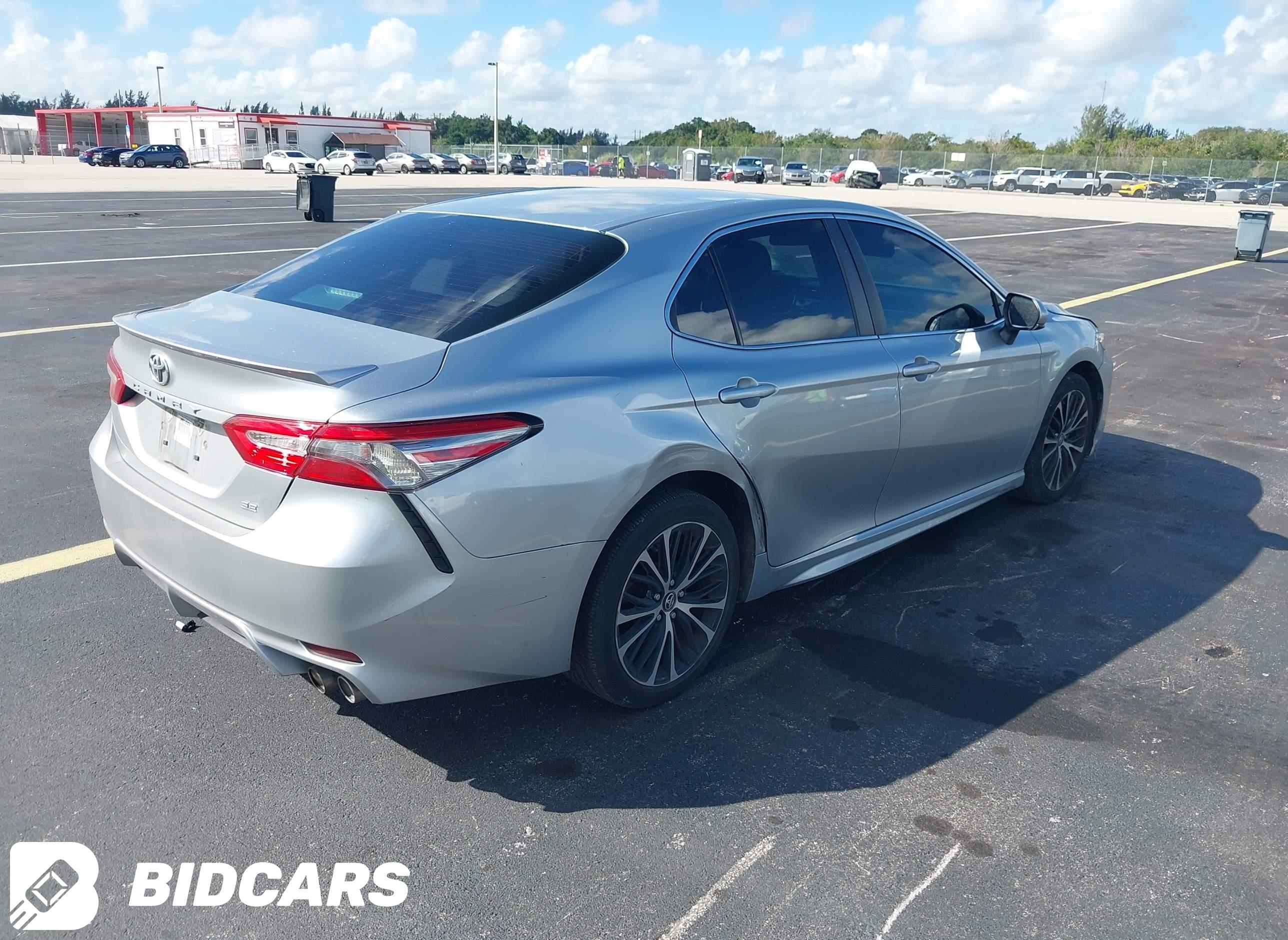 2018 Toyota Camry, SE