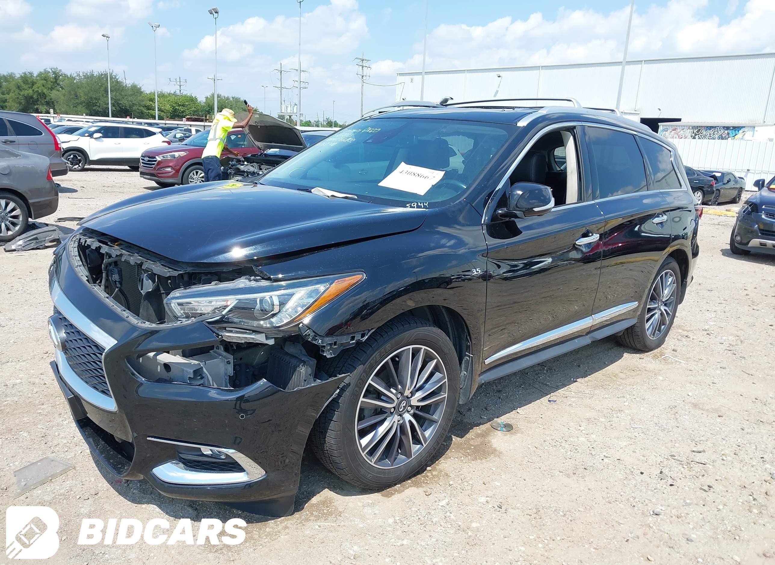 2020 Infiniti QX60, Luxe