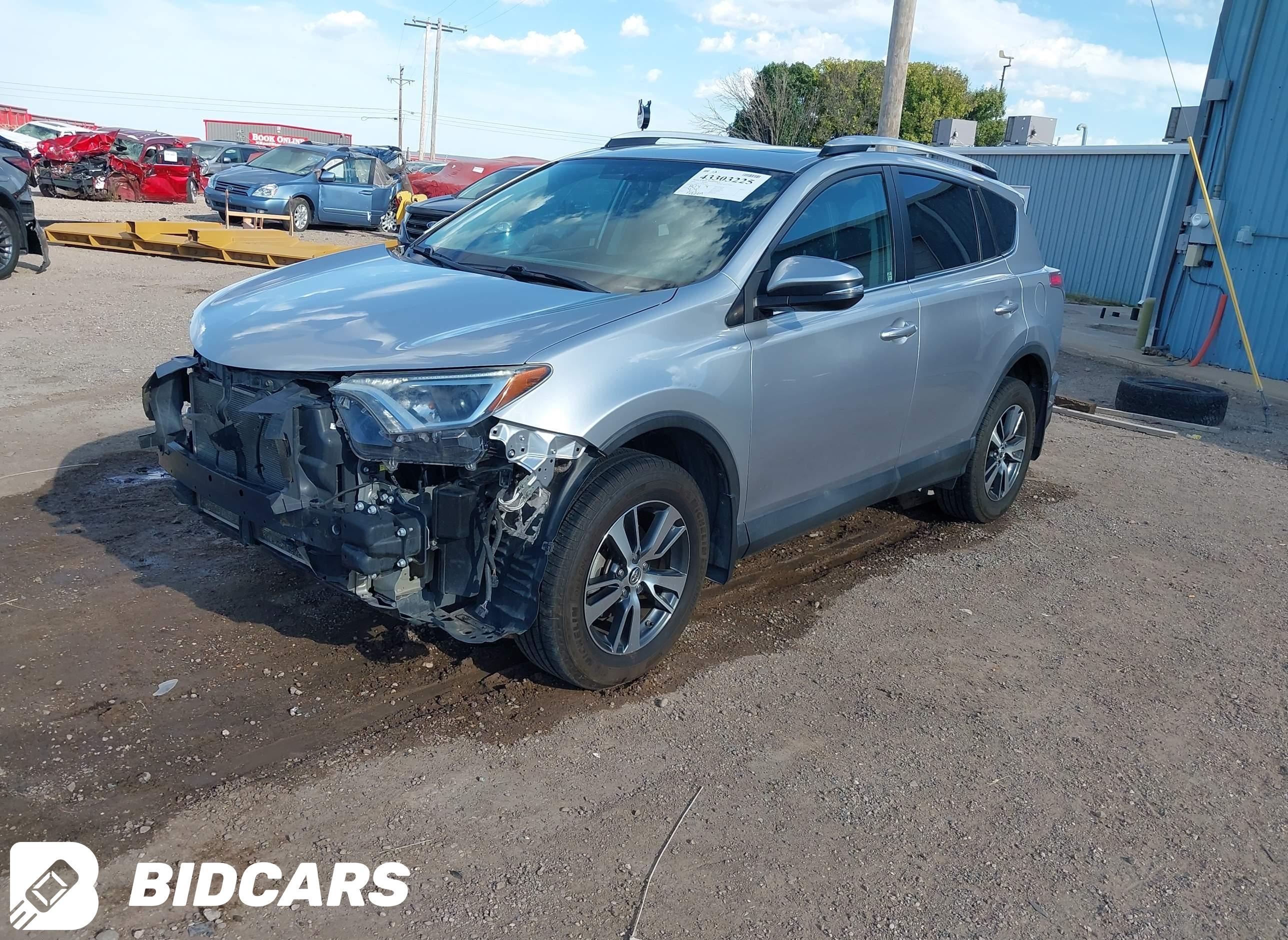 2016 Toyota RAV4, Xle