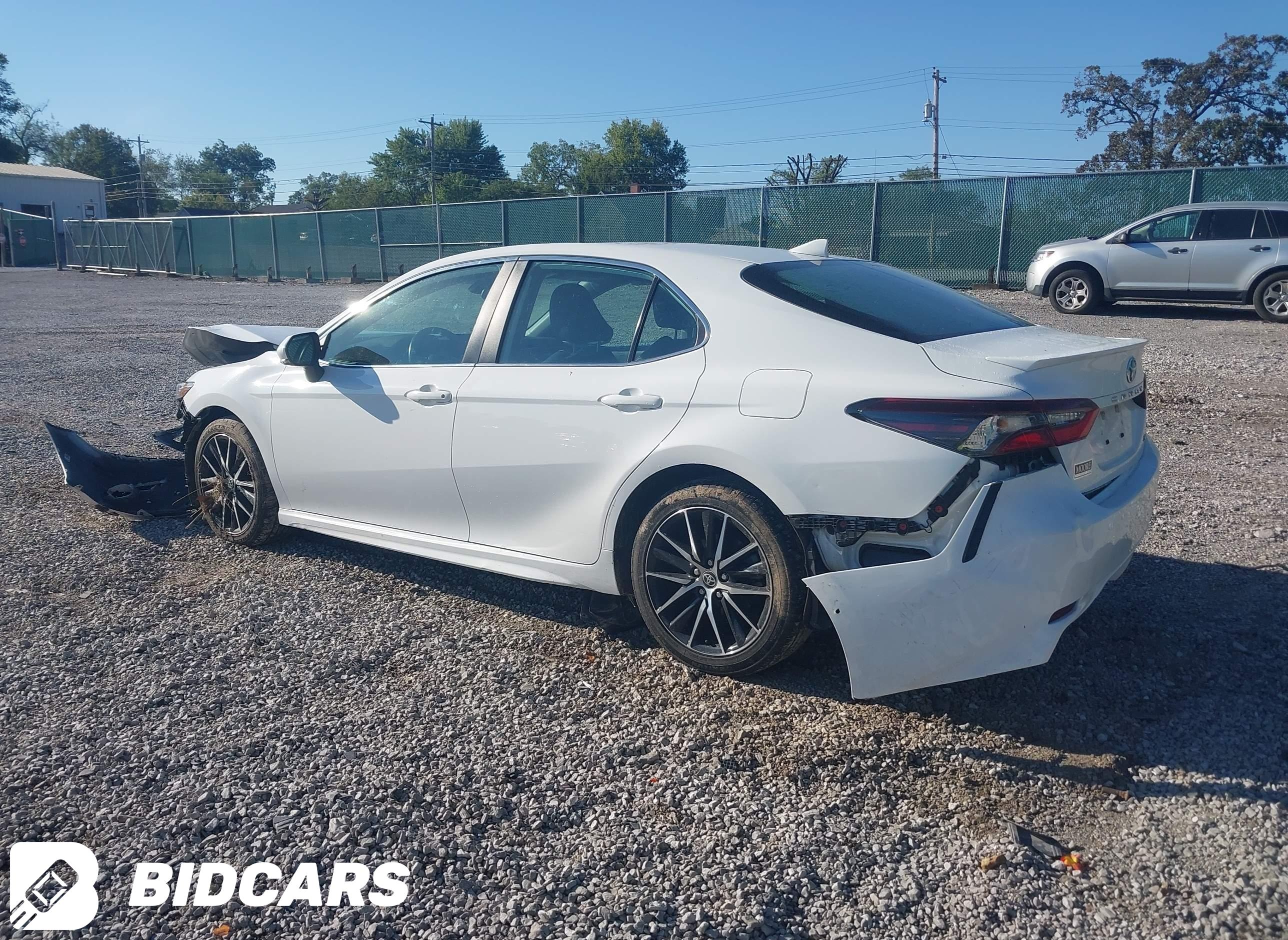 2023 Toyota Camry, SE