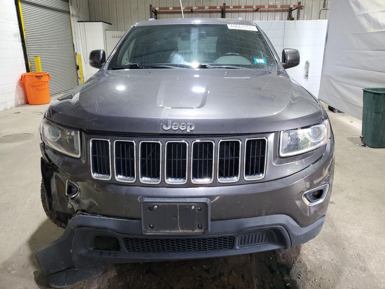 2015 Jeep Grand Cherokee, Laredo