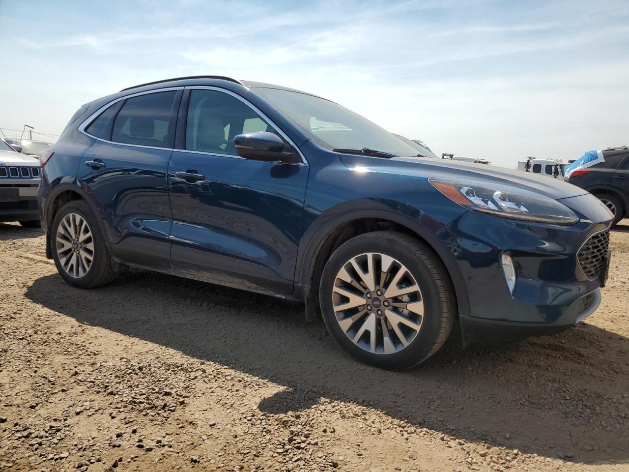 2020 Ford Escape, Titanium