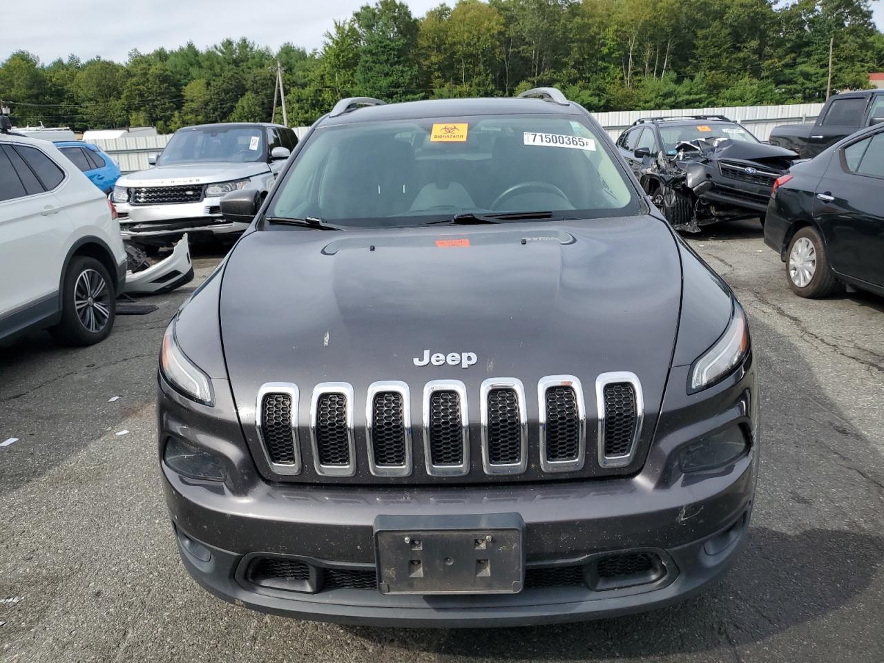 2016 Jeep Cherokee, Latitude