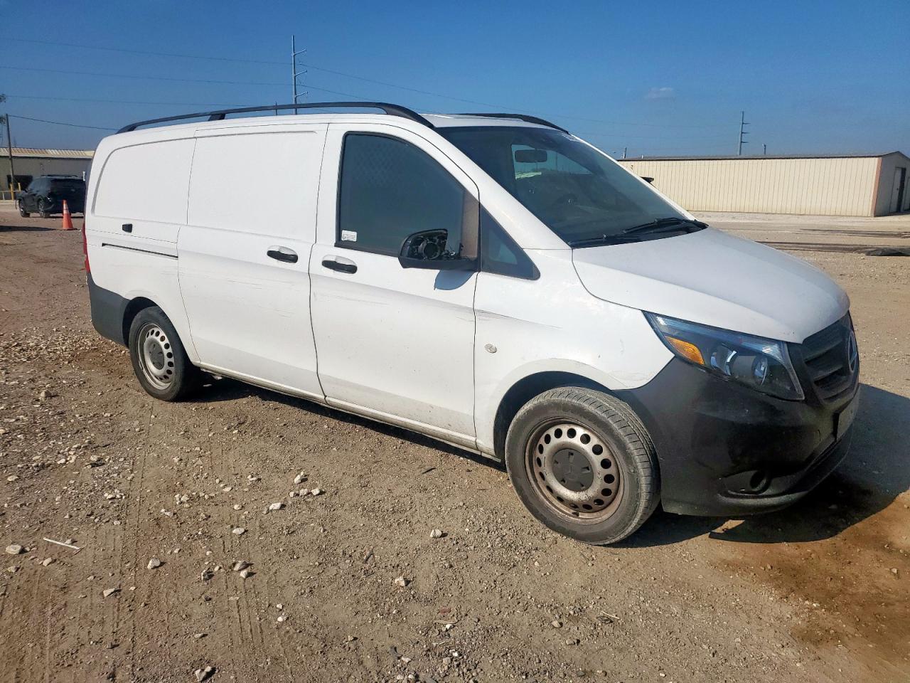 2016 Mercedes-Benz Metris