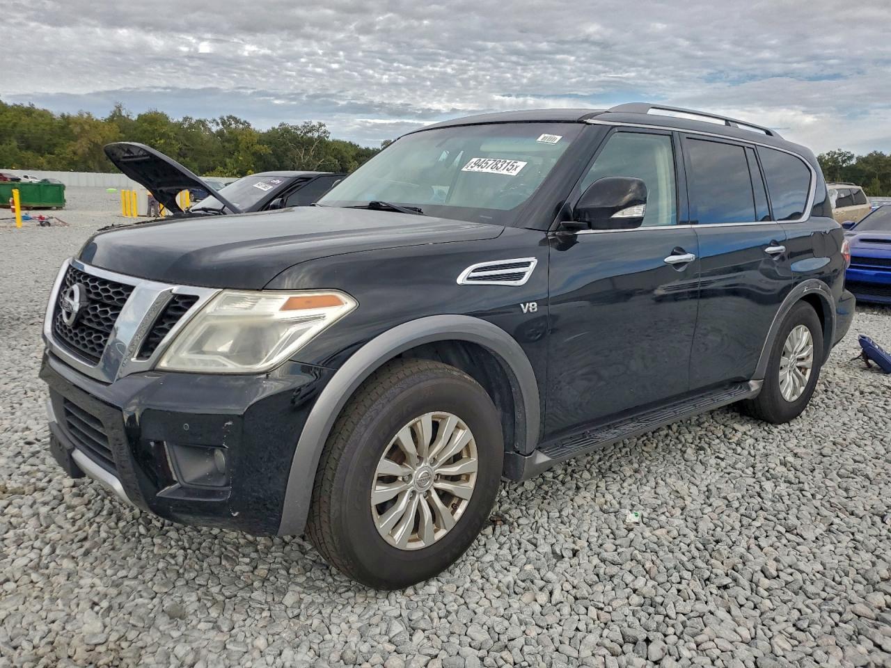 2017 Nissan Armada, SV