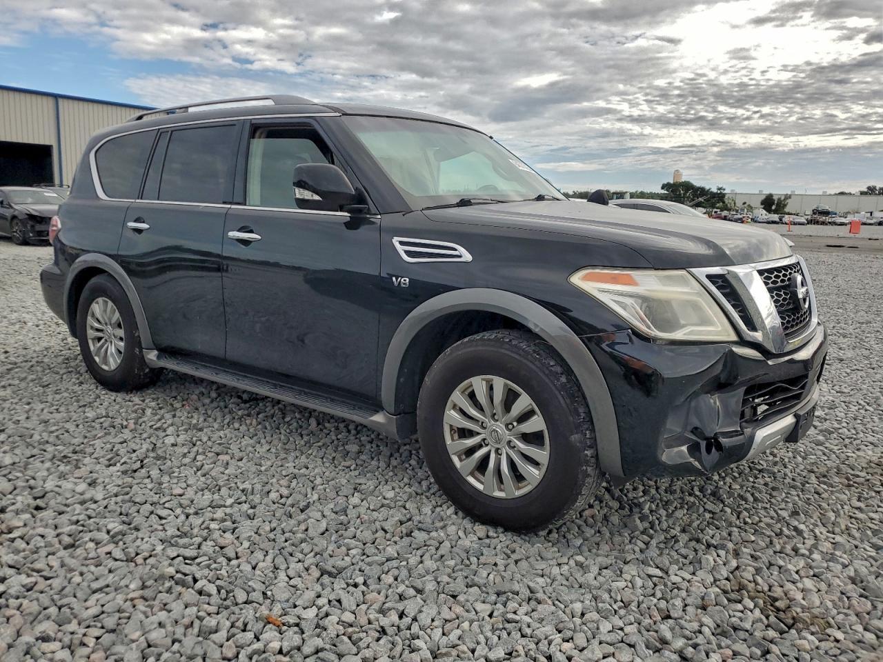2017 Nissan Armada, SV