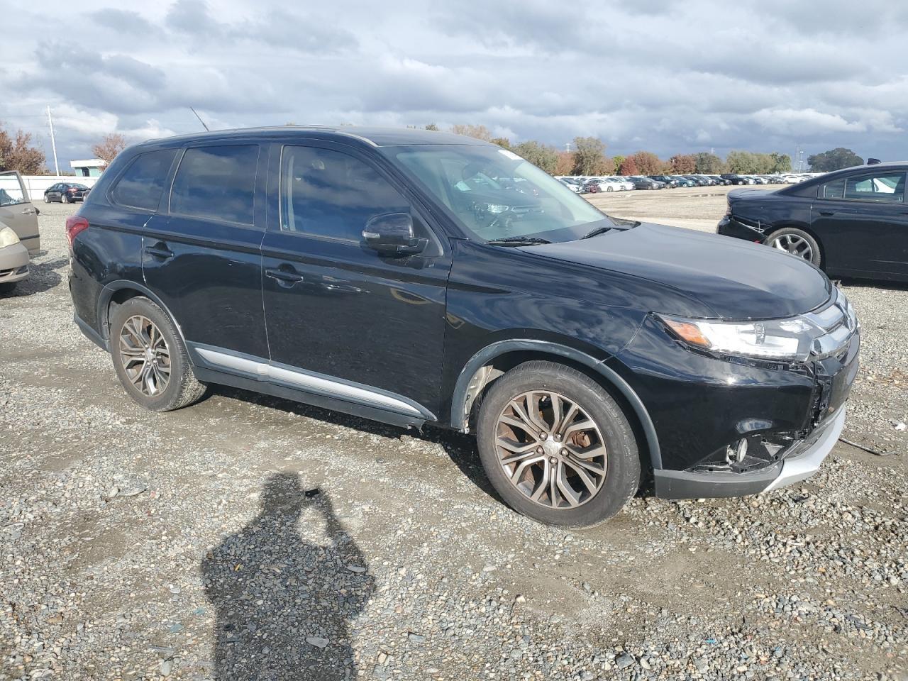2016 Mitsubishi Outlander, SE