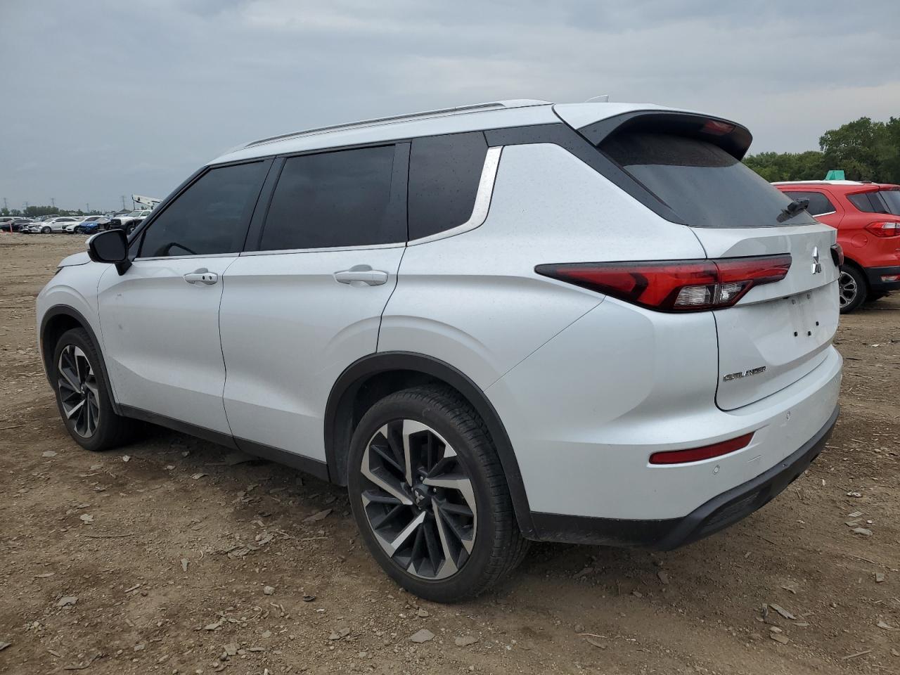 2023 Mitsubishi Outlander, SE