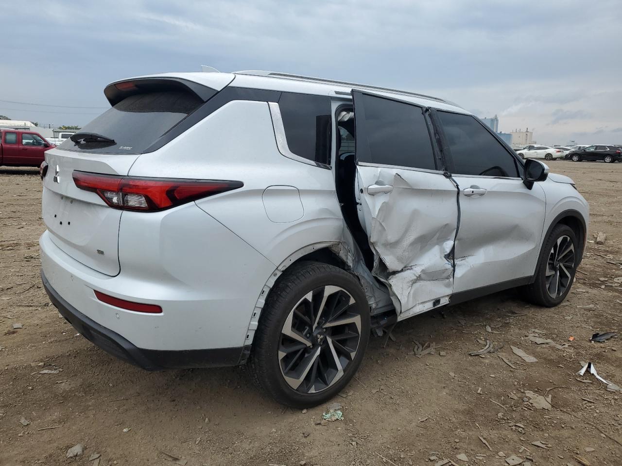 2023 Mitsubishi Outlander, SE