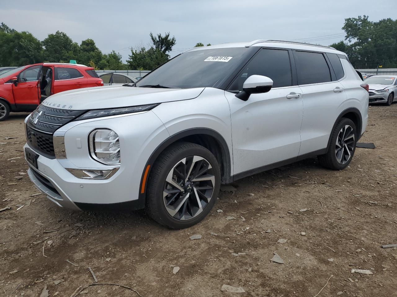 2023 Mitsubishi Outlander, SE