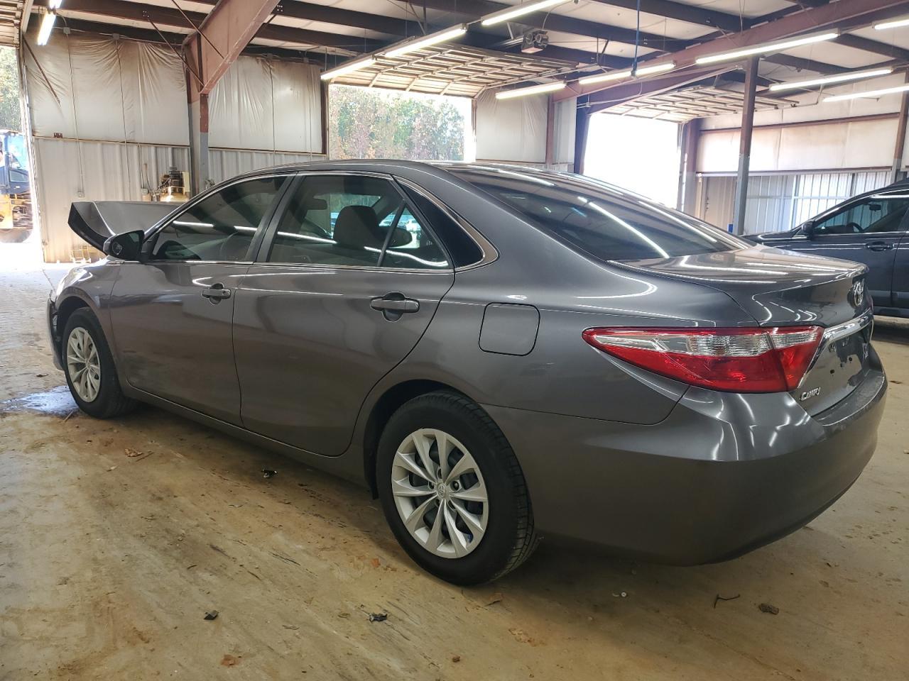 2015 Toyota Camry, LE
