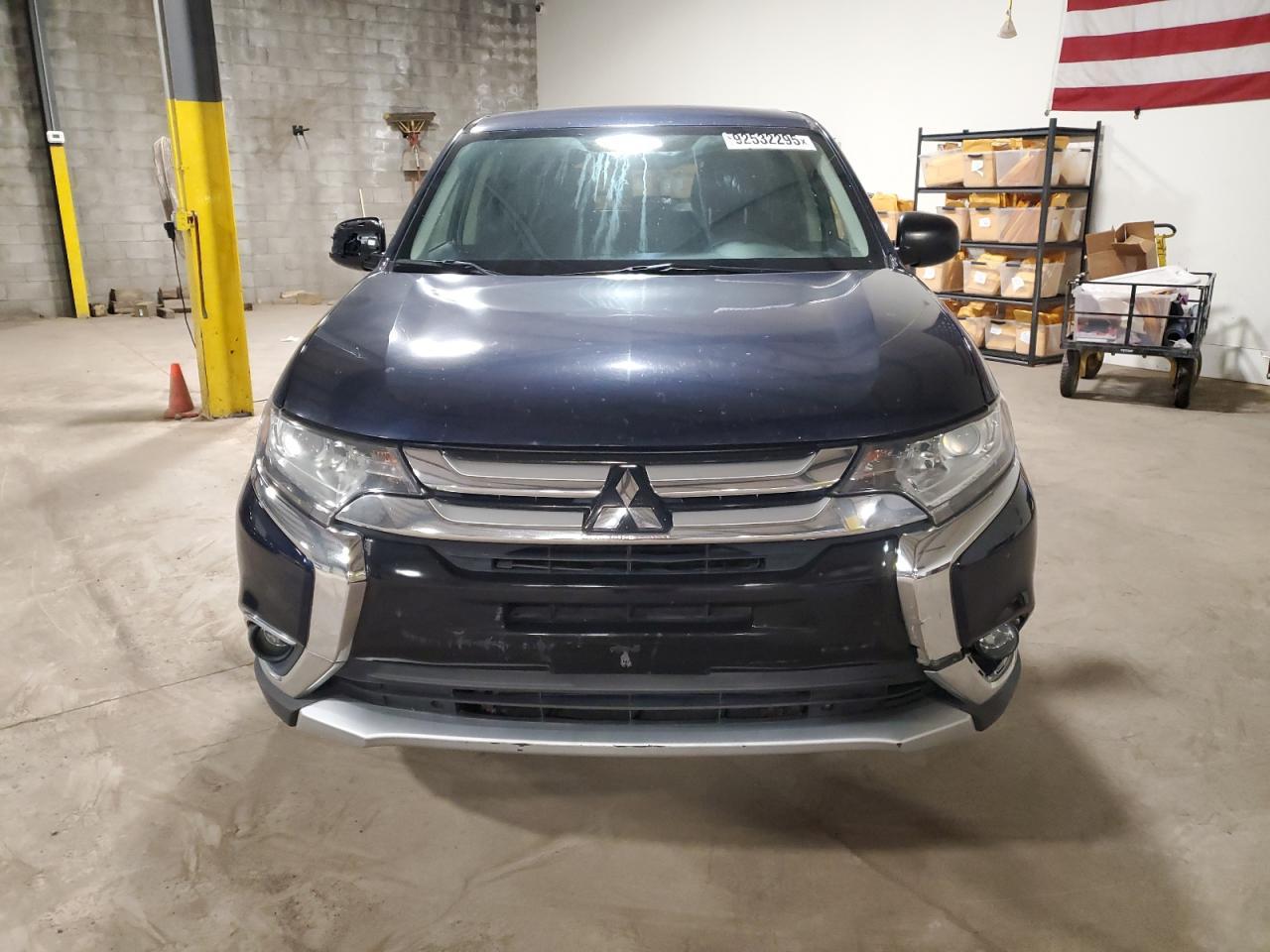2018 Mitsubishi Outlander, ES