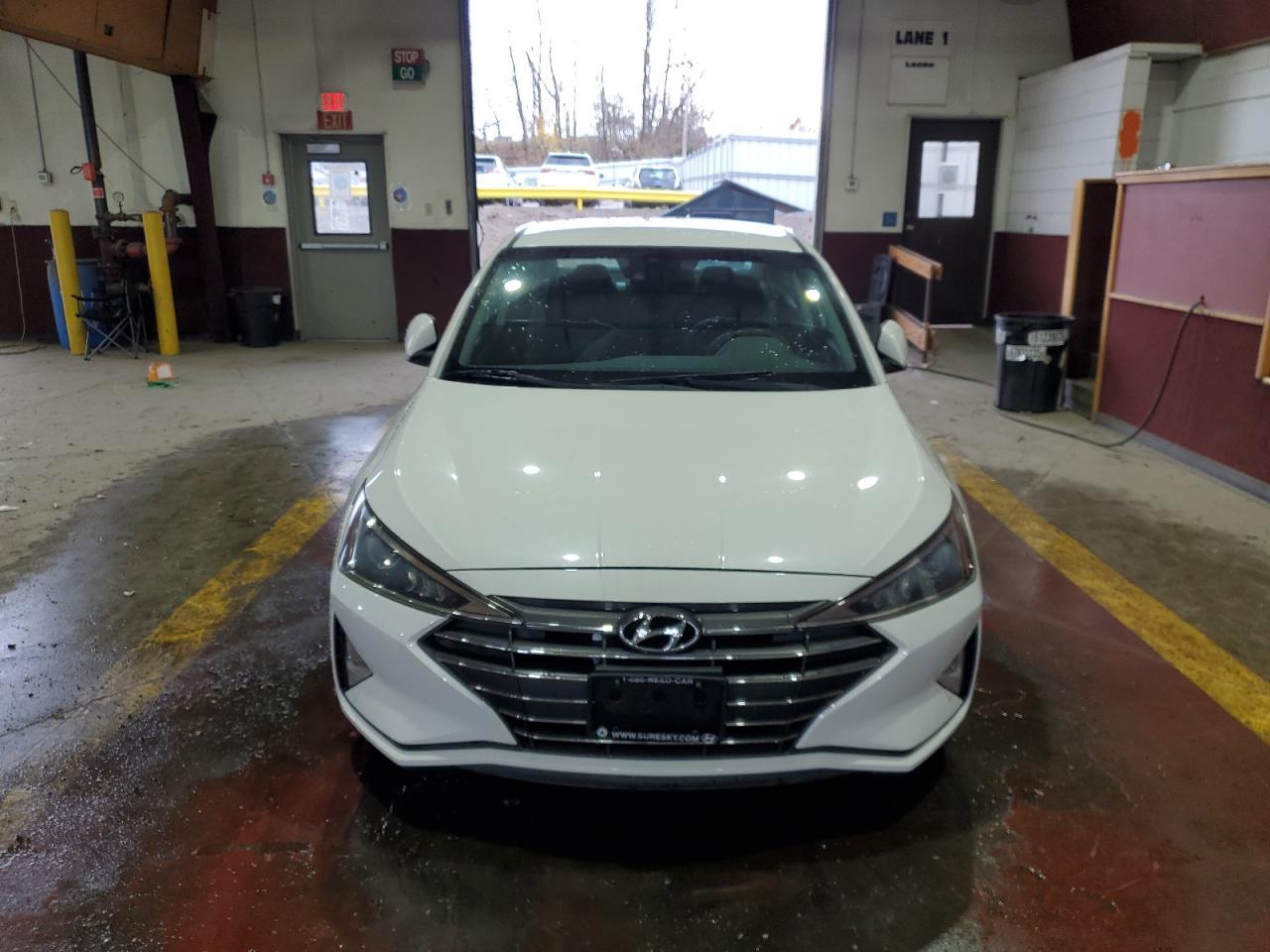 2019 Hyundai Elantra, Sel