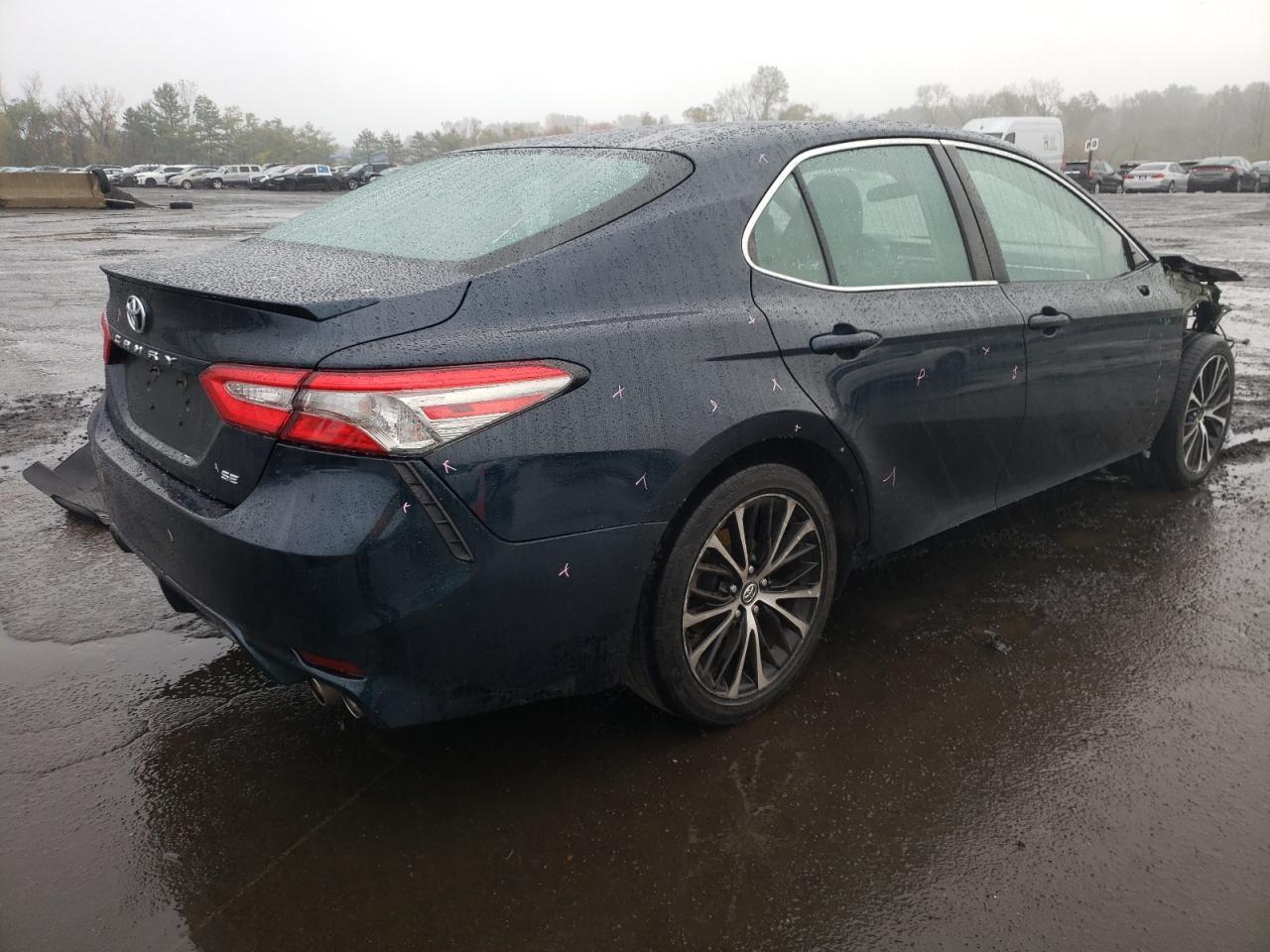 2018 Toyota Camry, L
