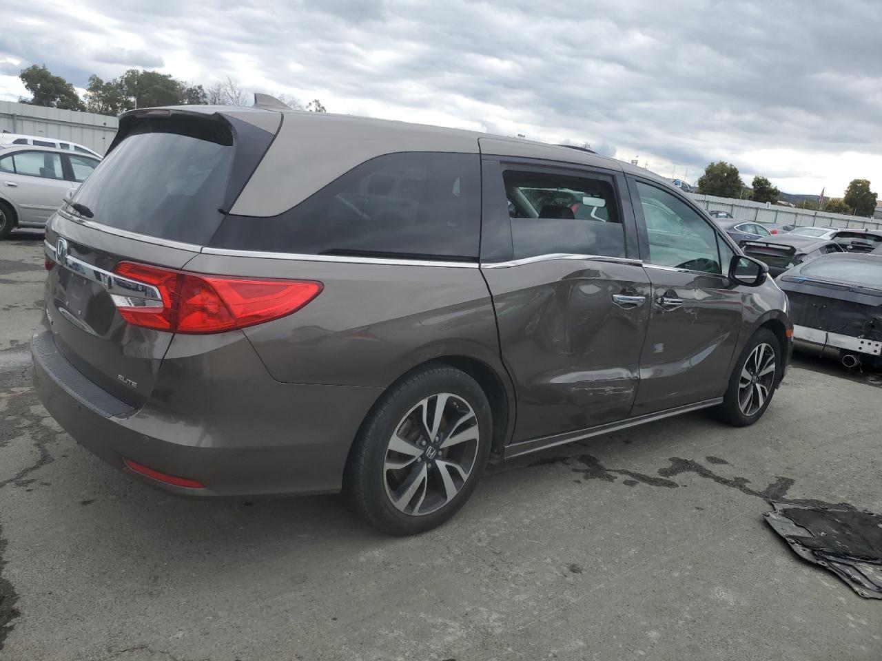 2018 Honda Odyssey, Elite