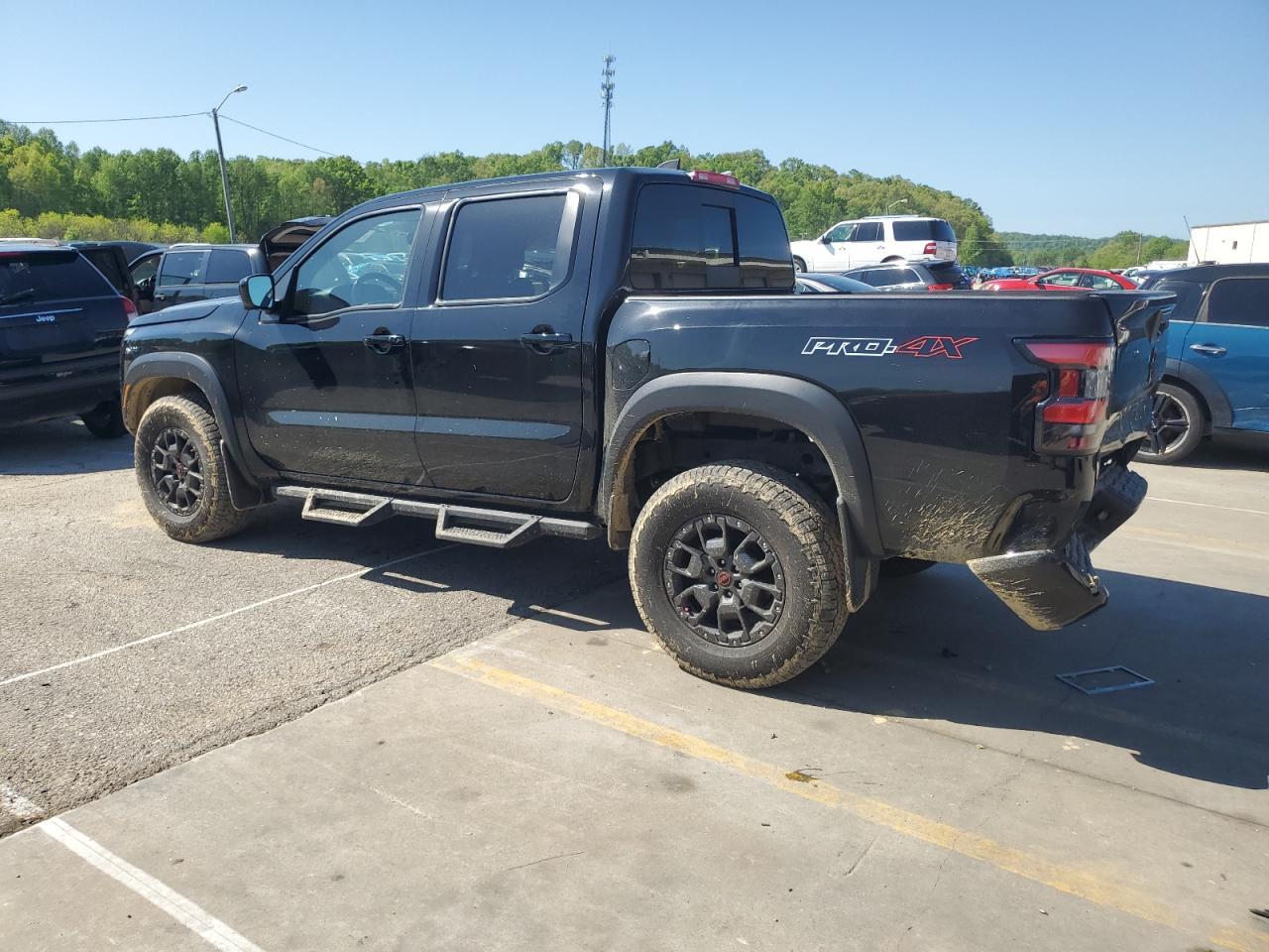 2023 Nissan Frontier, S