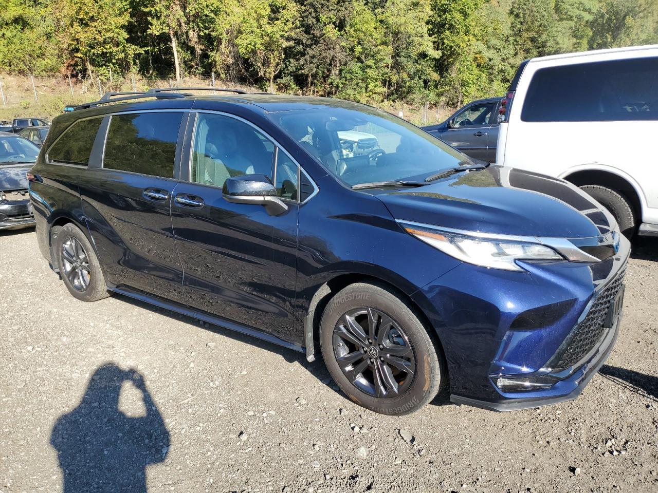 2024 Toyota Sienna, Xse