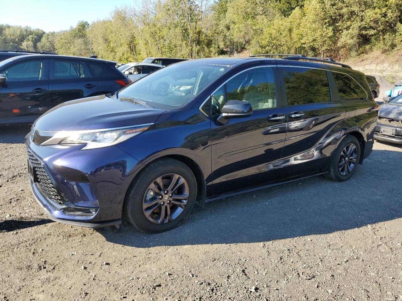 2024 Toyota Sienna, Xse