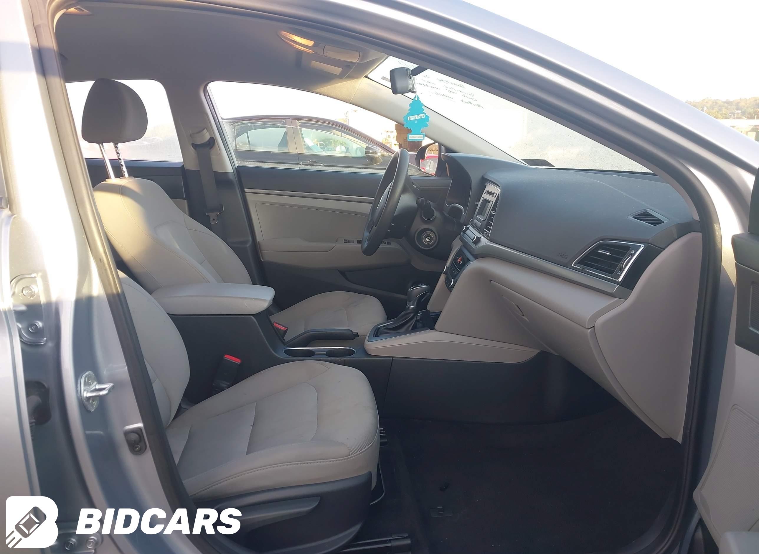 2017 Hyundai Elantra, SE