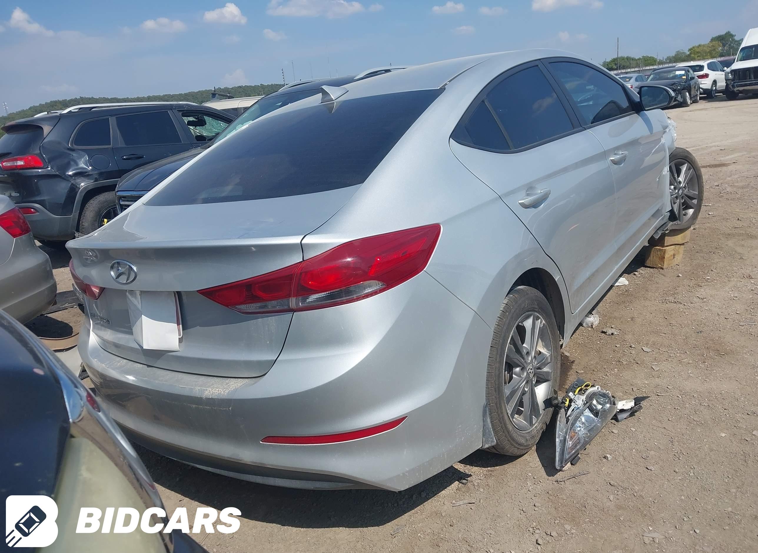 2018 Hyundai Elantra, Sel