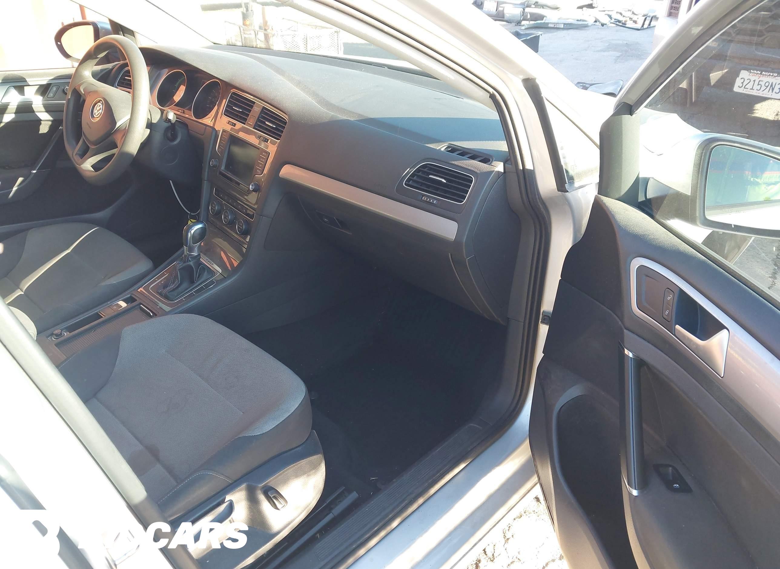 2016 Volkswagen E-Golf, SE