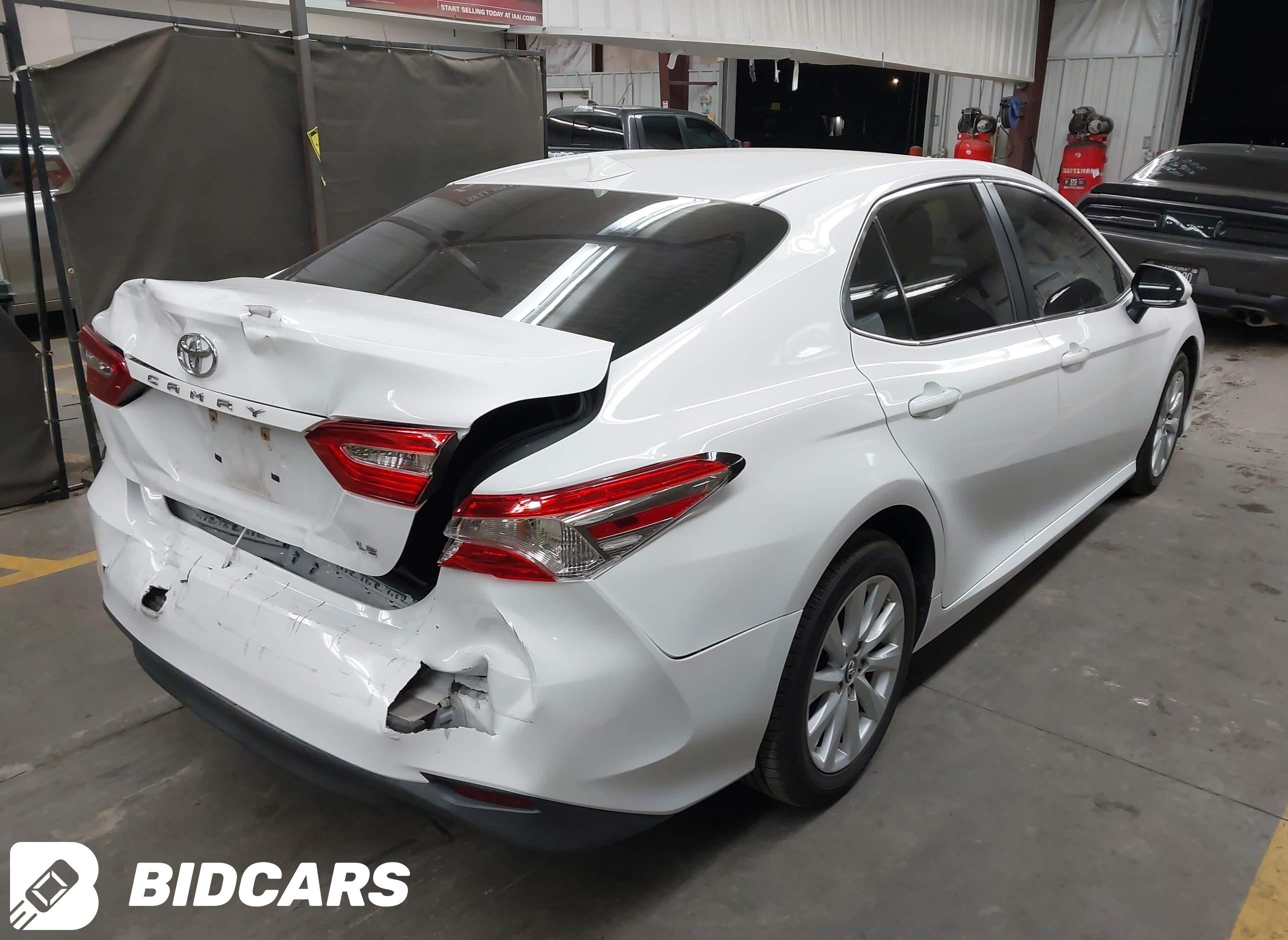 2019 Toyota Camry, LE