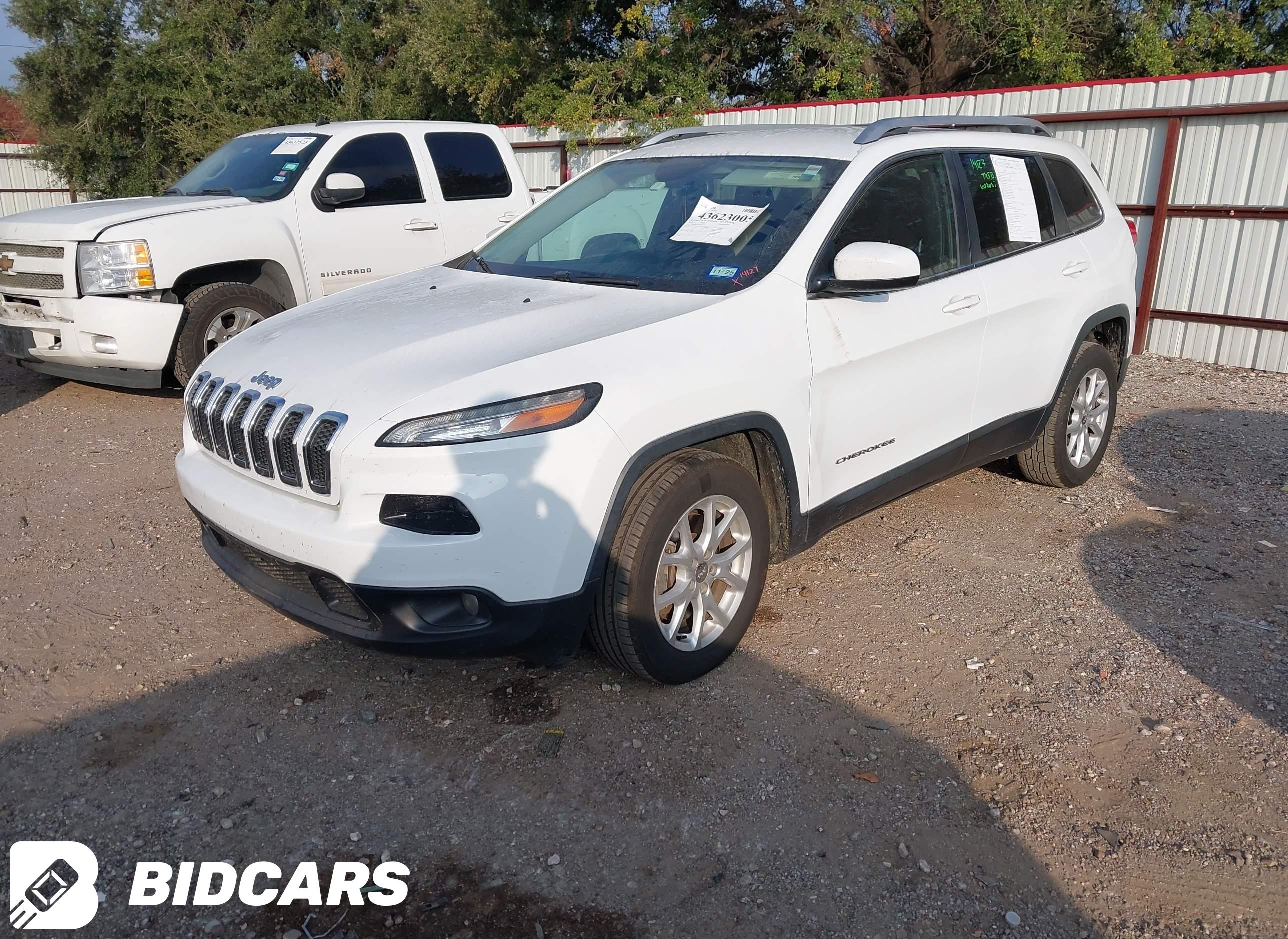 2015 Jeep Cherokee, Latitude