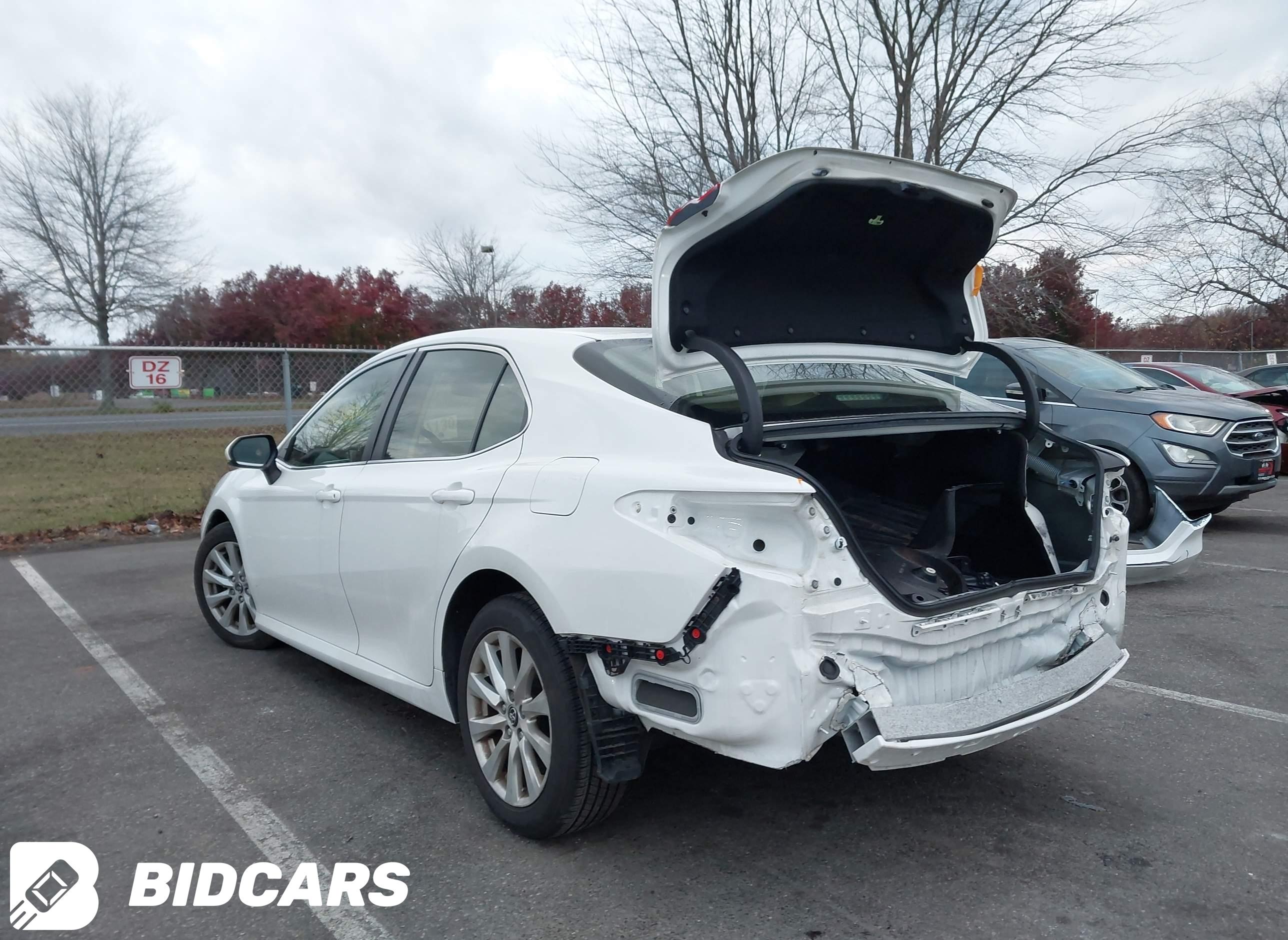 2018 Toyota Camry, LE