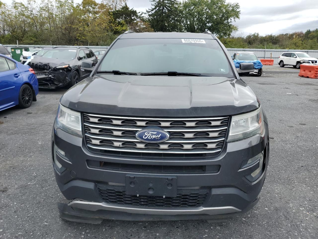 2016 Ford Explorer, Xlt