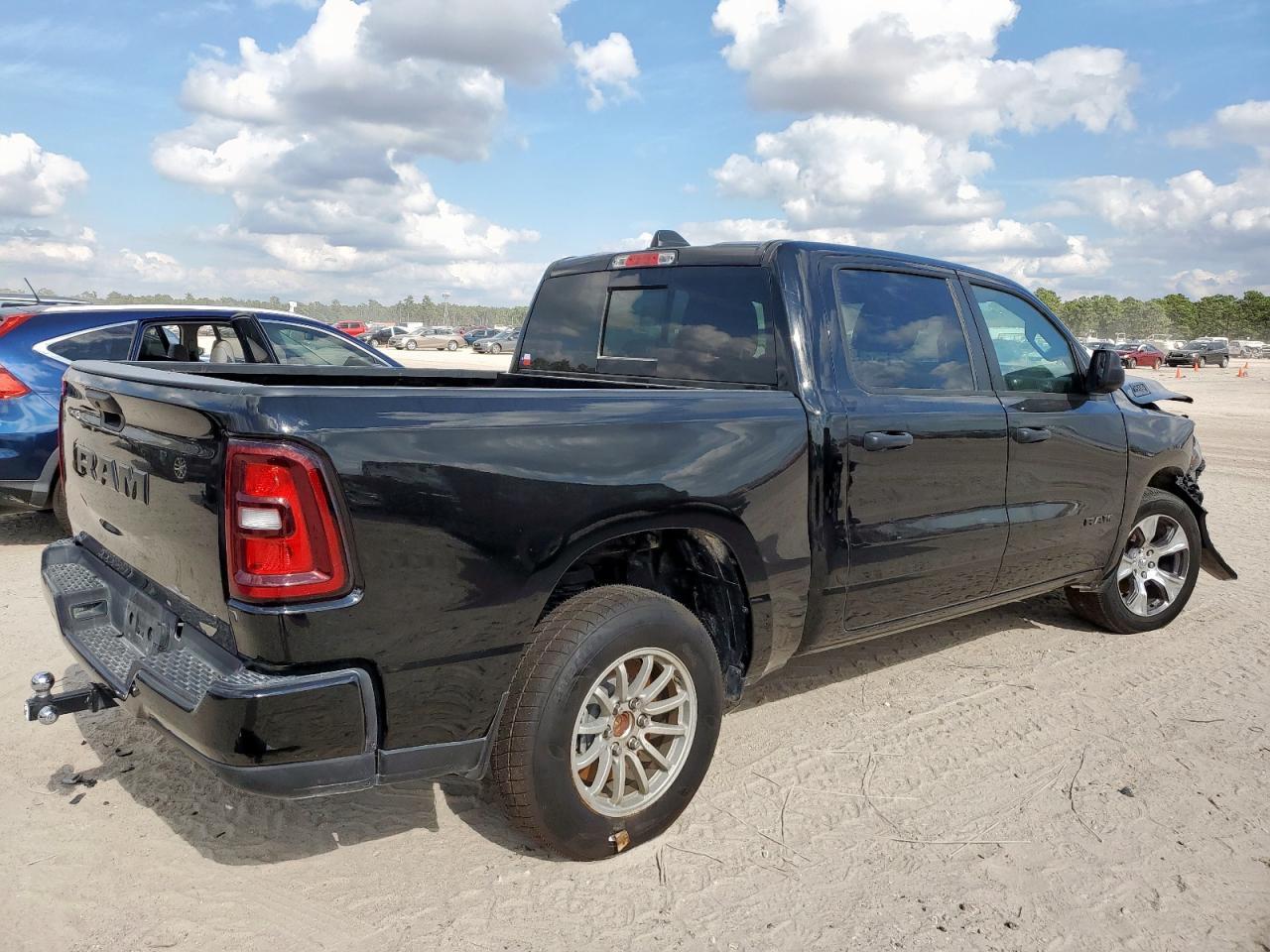 2025 RAM 1500, Tradesman