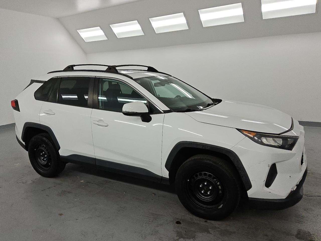 2020 Toyota RAV4, LE