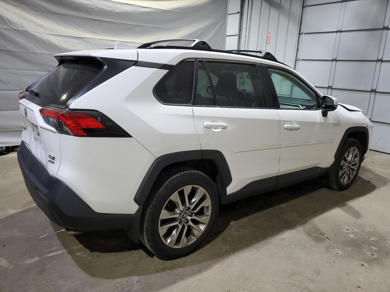 2020 Toyota RAV4, Xle Premium