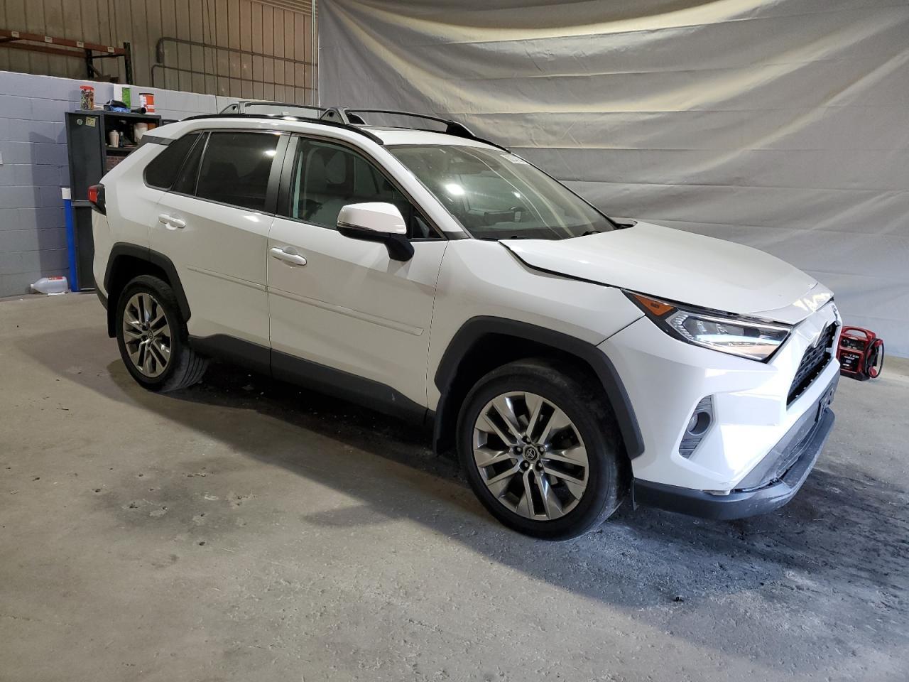 2020 Toyota RAV4, Xle Premium