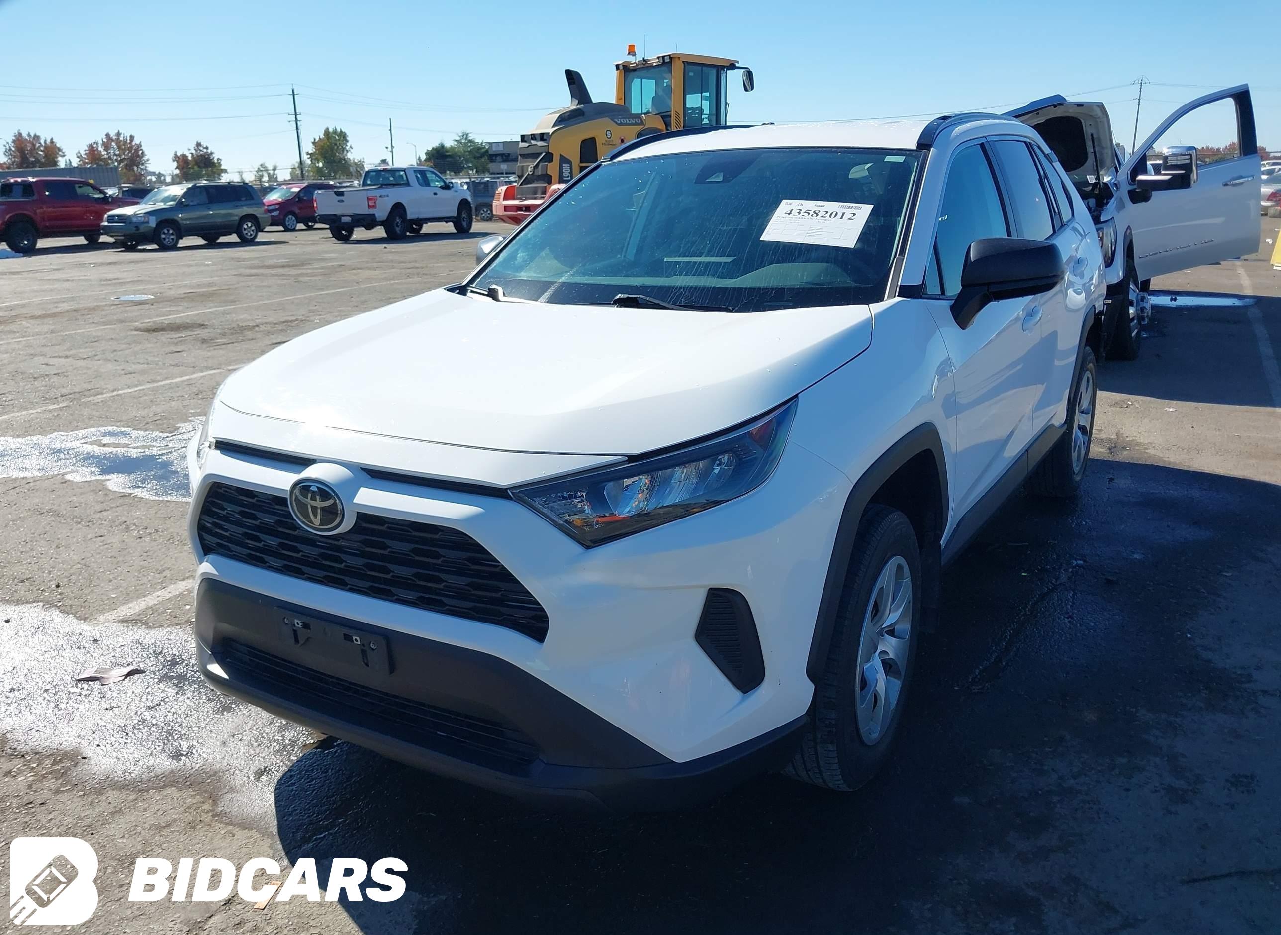 2021 Toyota RAV4, LE